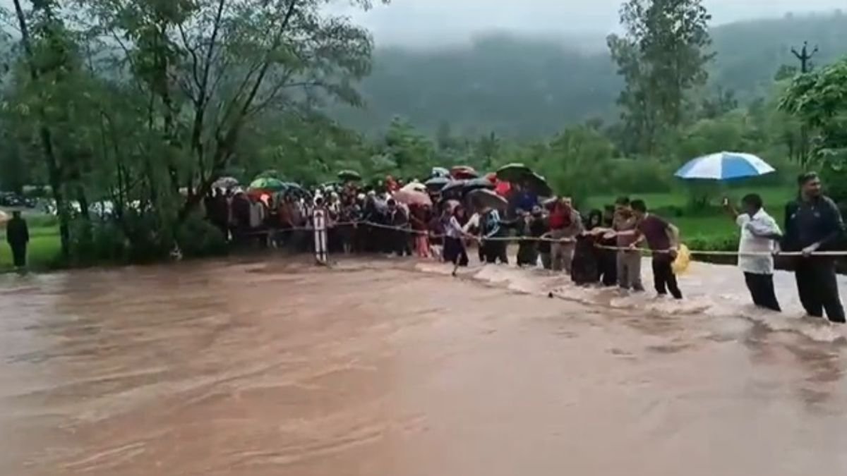 1200 Tourists Rescued in Navsari Floods