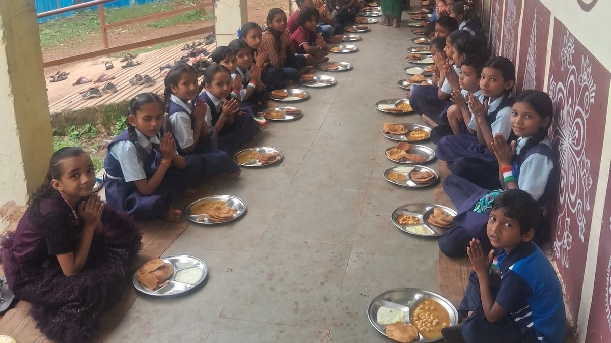 Madhya Pradesh: Sardarpur Collector Orders Daily Tasting Of Mid-Day Meals