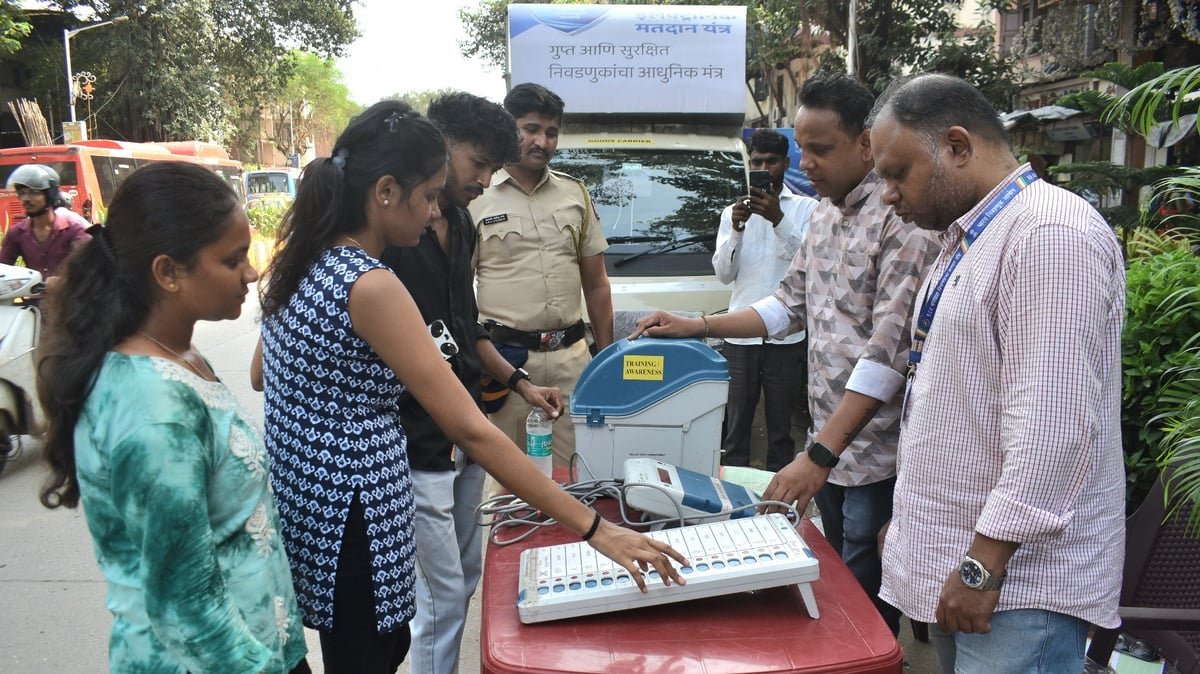 Election Commision To Visit Poll-Bound Maharashtra Next Week