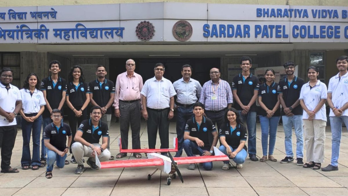 Mumbai College’s Aeromodelling Club Wins First Prize At Prestigious Drone Development Competition At ‘SAE DDC 2024’ In Chennai