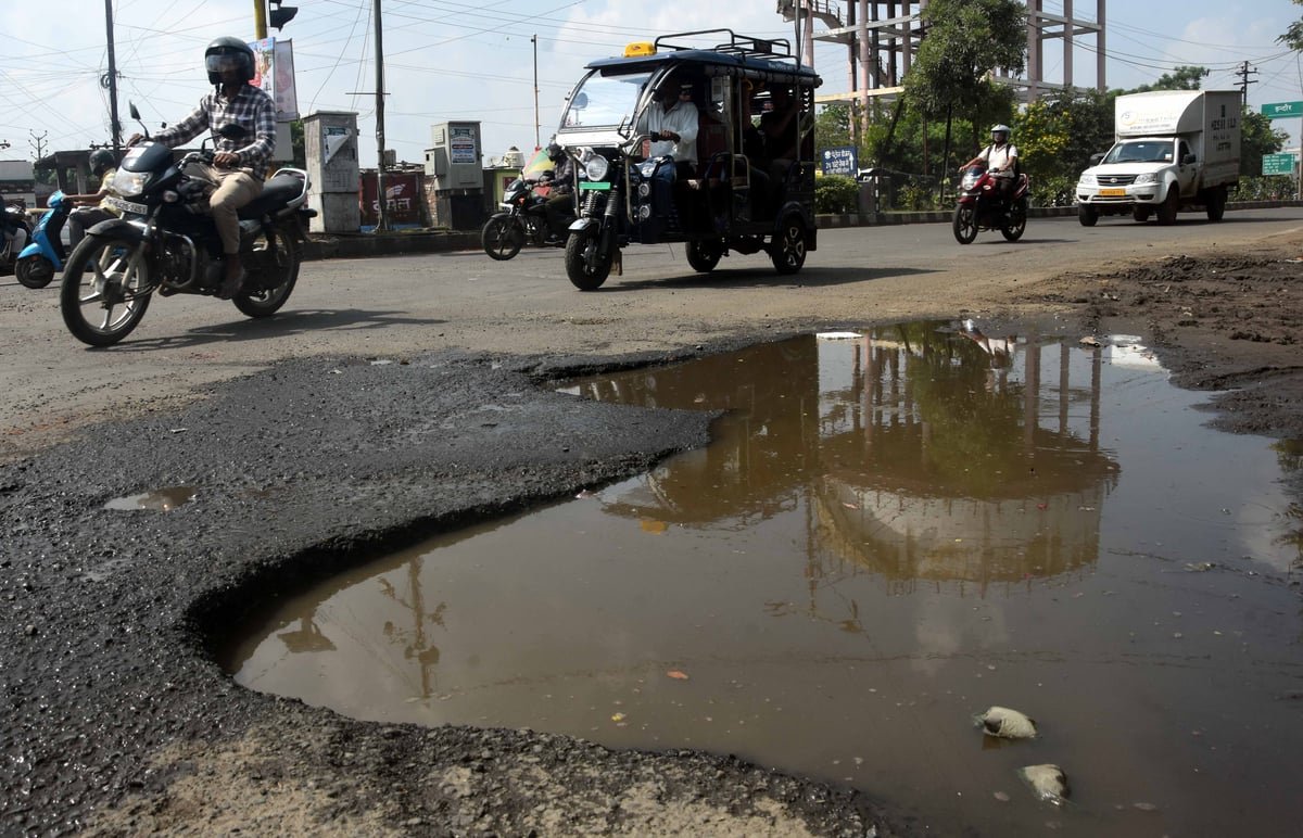 Bhopal: Notice To Contactors To Repair Road In Performance Guarantee Period