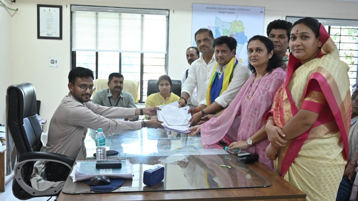 Maharashtra Assembly Elections 2024: Rebel Congress Candidate Rajendra Mulak Files Nomination As Independent From Ramtek Seat, Draws Huge Crowd Of Supporters