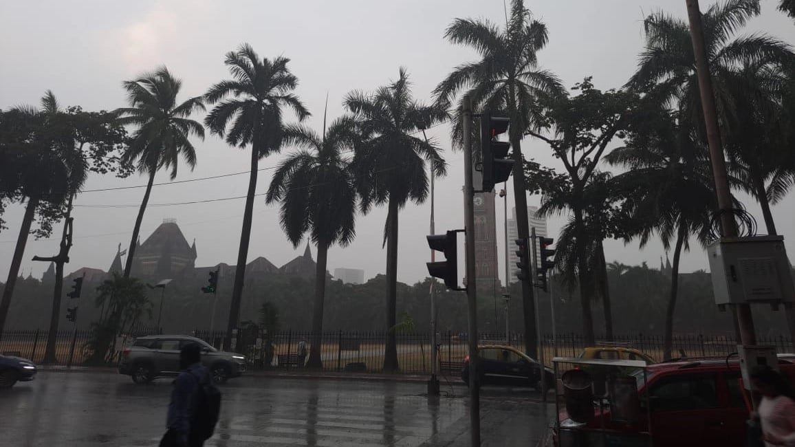 Weather Update: Unexpected Showers Bring Relief After Extreme Humidity In Mumbai; IMD Issues Yellow Alert For Thunderstorms Across Multiple Districts In Maharashtra