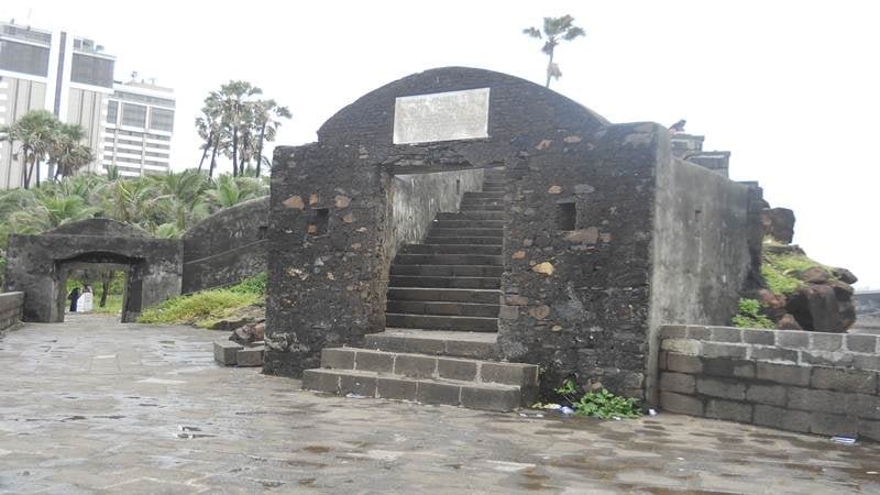 Mumbai: ‘Defamed’ Contractor Damaging Heritage At Bandra Fort, Claim Activists